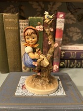 Goebel M.I. Hummel "Apple Tree