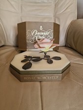 Boxed Vintage Royal Worcester Ornamental Studio Peach Porcelain Rose Sculpture