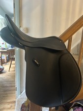 Wintec Synthetic Saddle 17" Black