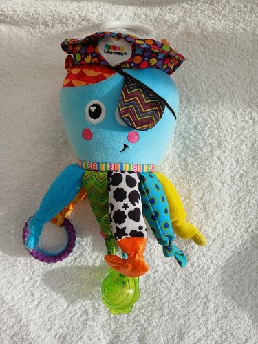 Lamaze newborn baby clip - newborn, on