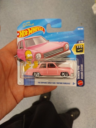 Hot wheels the simpsons family - hot,