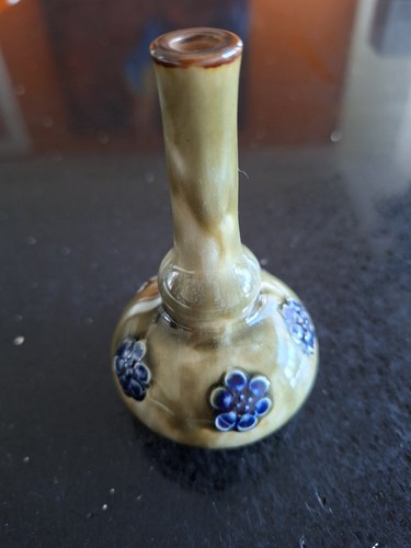 Antique royal doulton - royal,