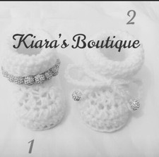 *Unisex-Boots & Dummy Clip Boys/Girls Gift Set 0-6 Mnths White & Silver-Crystal*