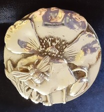 Poppy and bee silver scenes - bee,