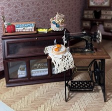 Dollshouse 1/12 Scale Heidi