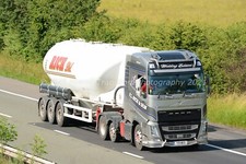 Truck Photo 12x8 - Volvo FH540