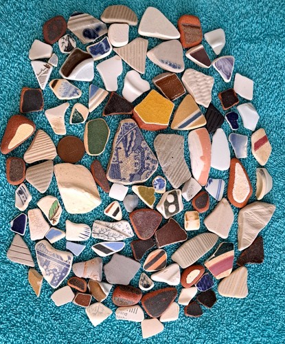 Beach pottery 100 - -,