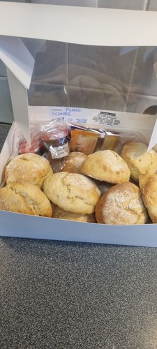 Homemade scones freshly - 10,