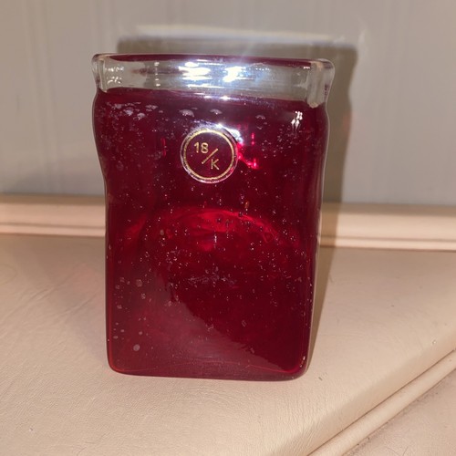 Karat k red - red, studio