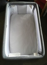 Chicco Next 2 Me Air Bedside Crib in Titanium VGC next2me next-2-me (travel cot)