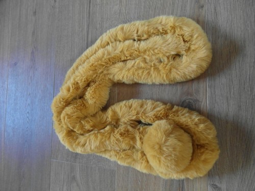 Ladies faux fluffy round - ladies,