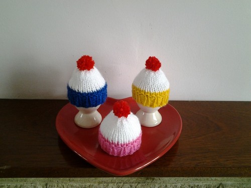 Hand knitted cup - knitted,