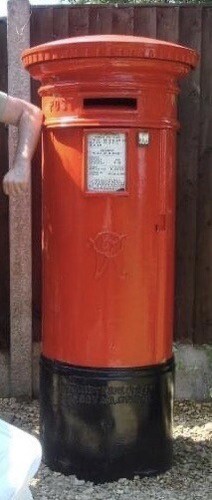 Queen victoria royal mail - royal, post
