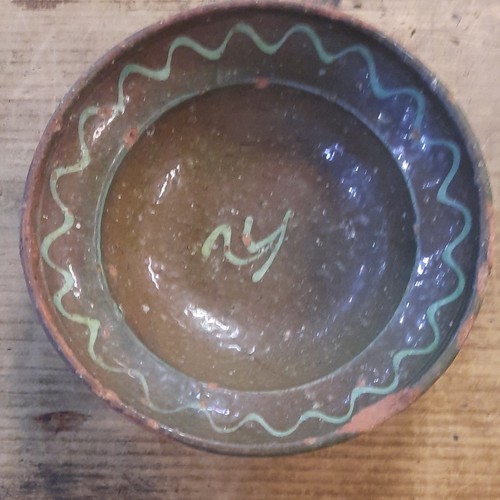 Handmade slipware bowl with - bowl,