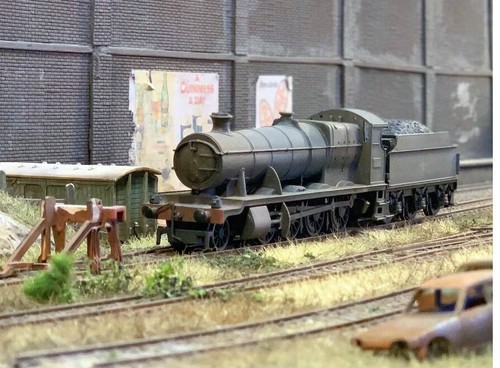 Weathered loco gauge - loco, gwr