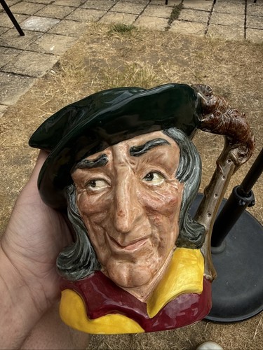Royal doulton large - doulton, character
