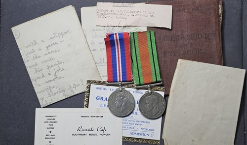 Ww2 medals pay book poem - pay,