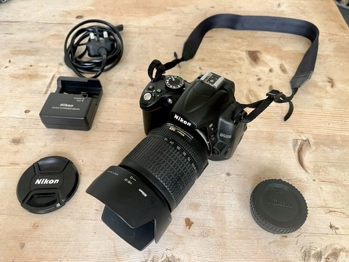 Nikon d5000 digital slr camera - digital,