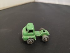 T82-MATCHBOX LESNEY No27A