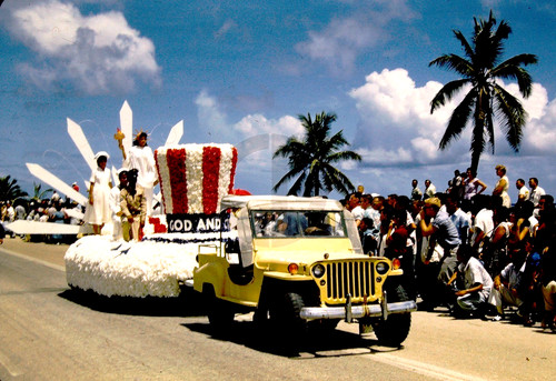 Jeep pulls god country - jeep,