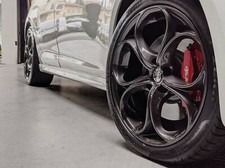 A Set of 4 Alloy Wheels 8jx18"