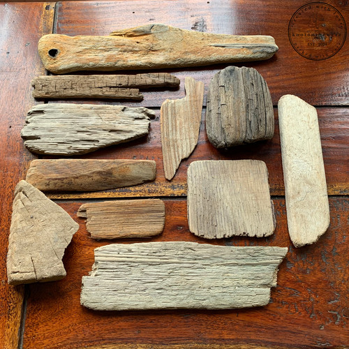 Driftwood flat pieces of - 11,