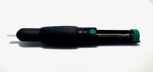 Antistatic desoldering pump