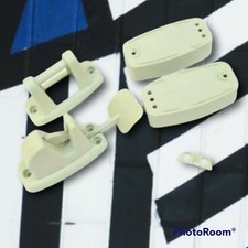 WHITE LEVER RELEASE DOOR CATCH RETAINER FOR STATIC CARAVAN C/W 2 SPACERS