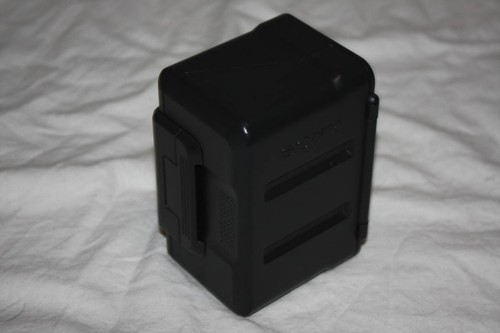 Sony npa 10000 triple battery - sony,