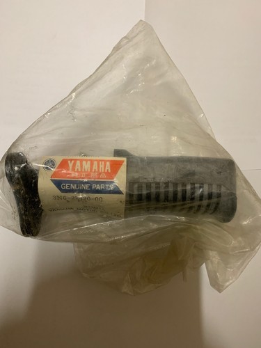 Yamaha xs250 right footrest - yamaha,