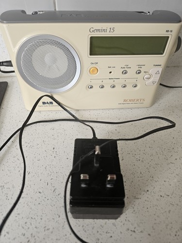 Roberts dab radio - radio,, and