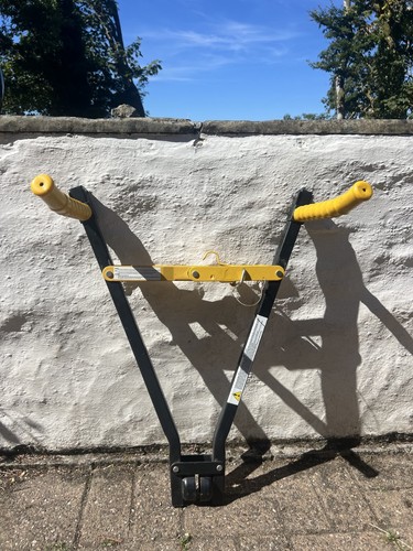 Bike rack that fits the - rack, on