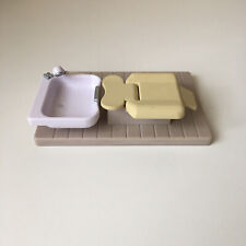 SYLVANIAN FAMILIES - BEAUTY SALON SPARES - RECLINING CHAIR & WASH BASIN - GC