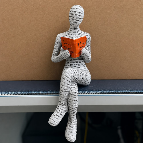 Abstract reader figurine resin - figurine,