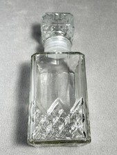 VTG 9" Liquor Square Clear Cut