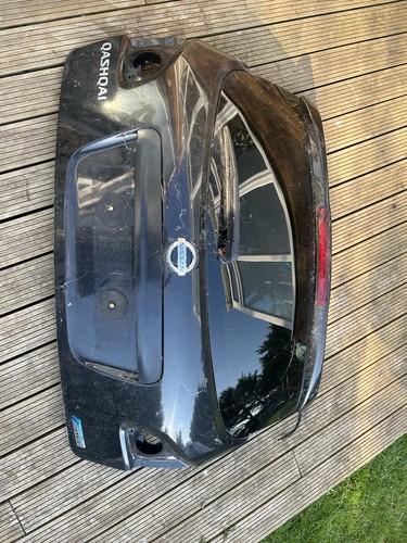 Nissan qashqai j10 tailgate - nissan,