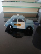 Corgi C703/1 Morris Minor