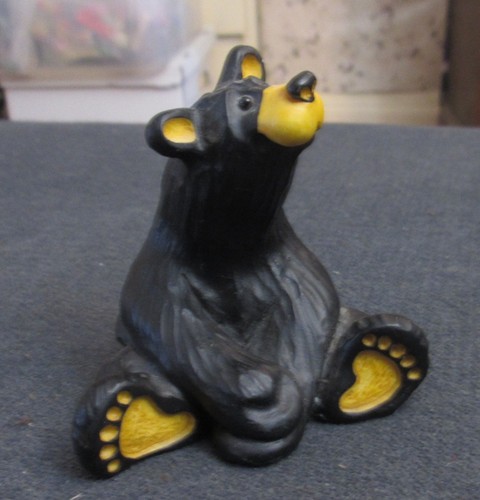 Bear foots sitting bears bart - sitting,