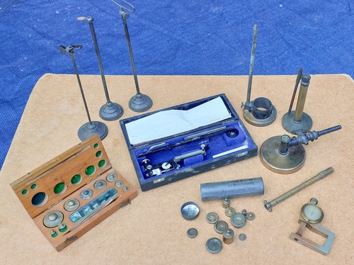 Assorted instruments scale