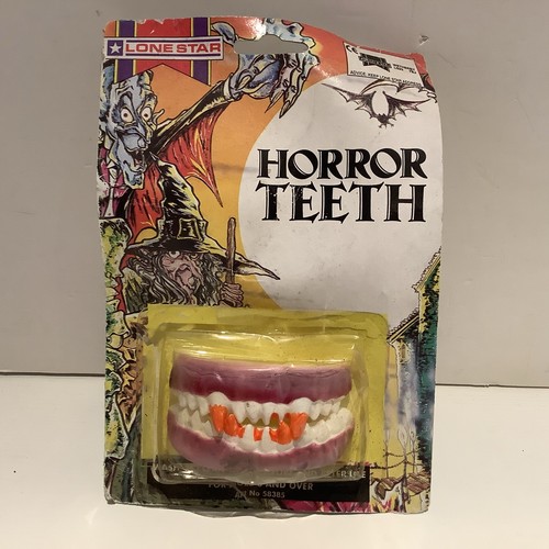 Vintage halloween horror teeth - horror,