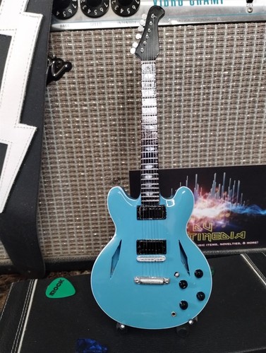 Dave grohl blue dg335 - grohl,