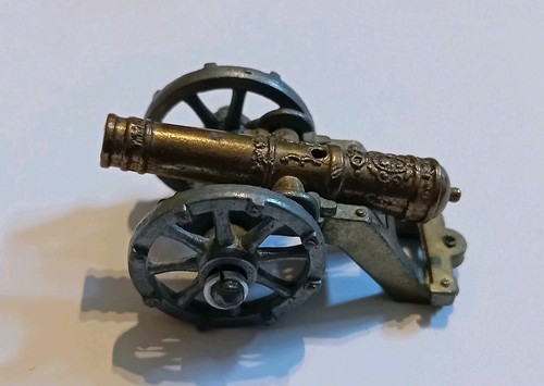 Metal figurine vintage canon - metal,