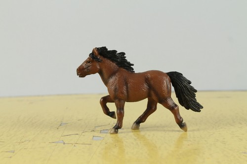 Eight schleich horses all - schleich,