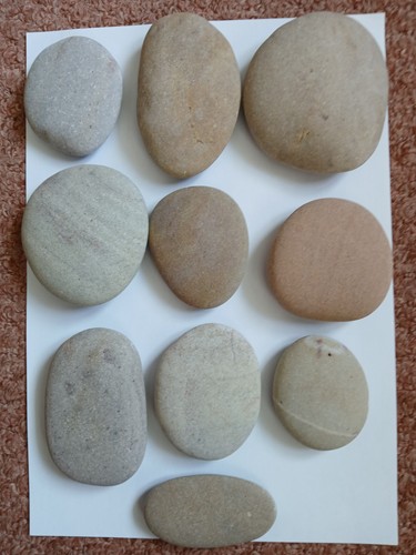 Smooth pebbles for pebble - ,