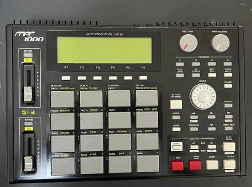 Akai mpc1000 sampler serviced - akai,