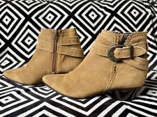 Nine By Savannah Miller Camel