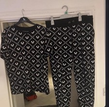 Men’s True Religion Logo