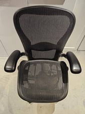  Herman miller Aeron size C