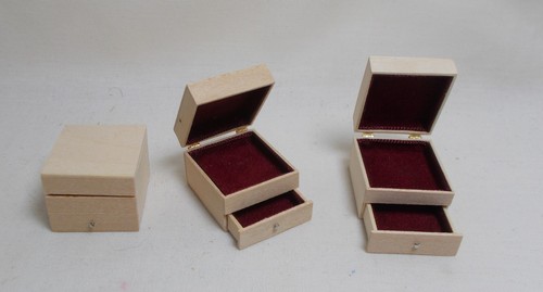 Dolls house velvet - velvet, box