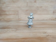 Victorian Lady Waitress Bar